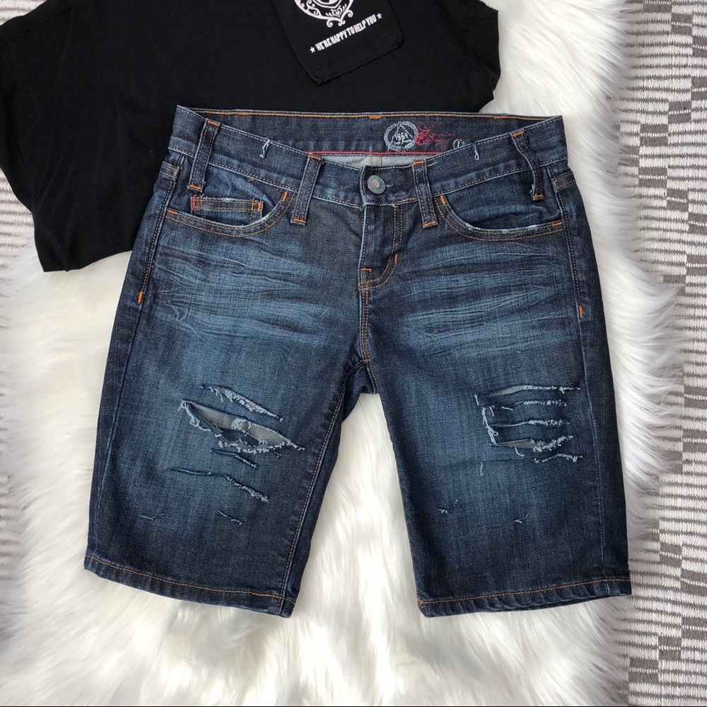 Gap Distressed medium wash Bermuda Shorts junior 1